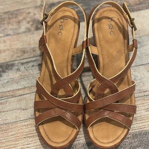 b.o.c. Brown Leather Comfort Sandals size 8